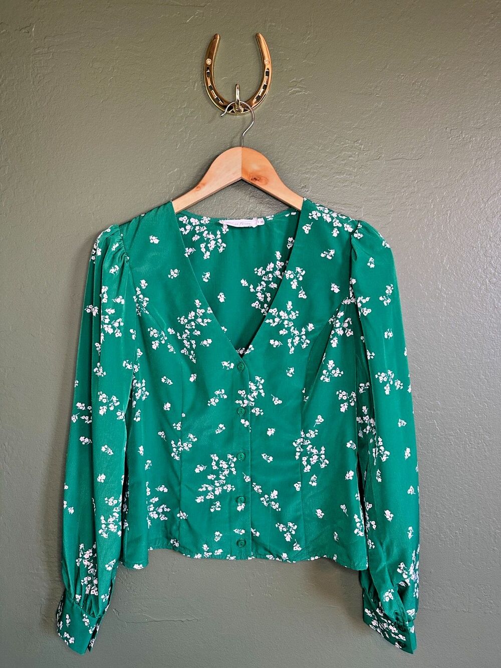 All in Favor Nordstrom Green Floral Women's Long Sleeved Blouse Size Small
